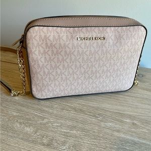 Michael Kors Signature Ginny Pink Crossbody Bag